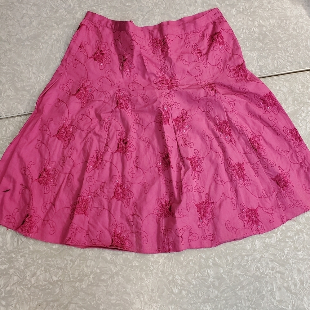 #071 Dolled Up Size Small by F.A.N.G. fuschia sequined skirt - Picture 3 of 16